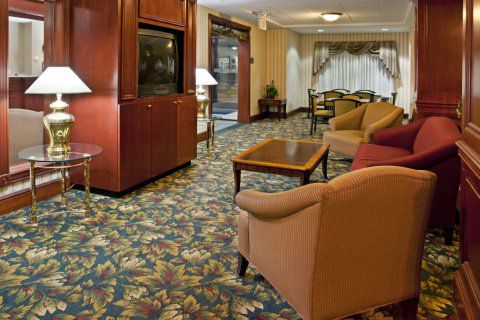 Express Grove - Premium Outlet Mall By Ihg Hotel